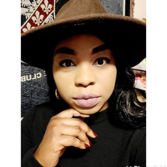 theresezinsou